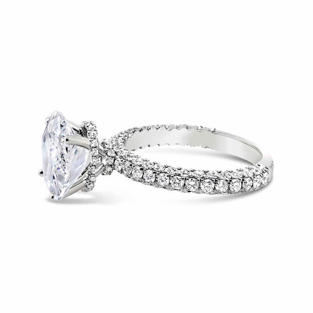 White Gold Halo Diamond Engagment Ring