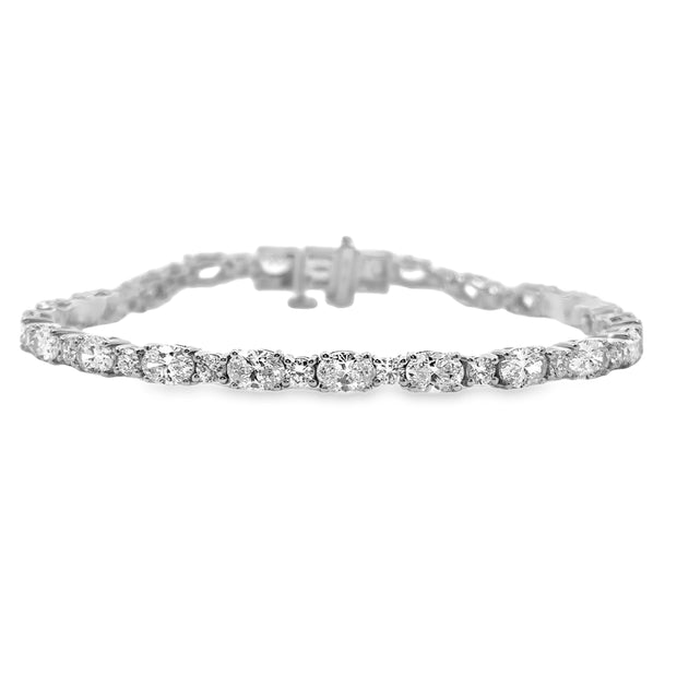 Lab Grown White Gold Diamond Fashion Bracelet