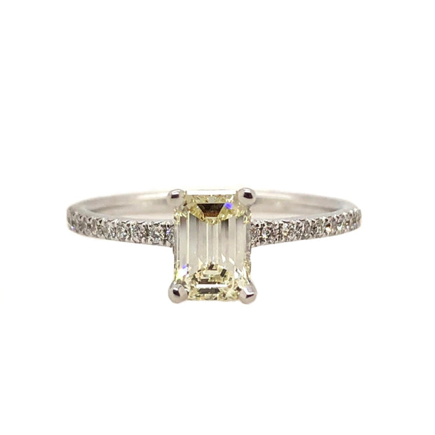 White Gold Emerald Cut Damond Engagement Ring