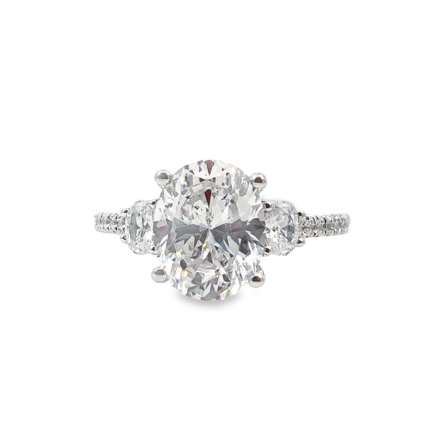 Padis Classique Three Stone Engagement Ring