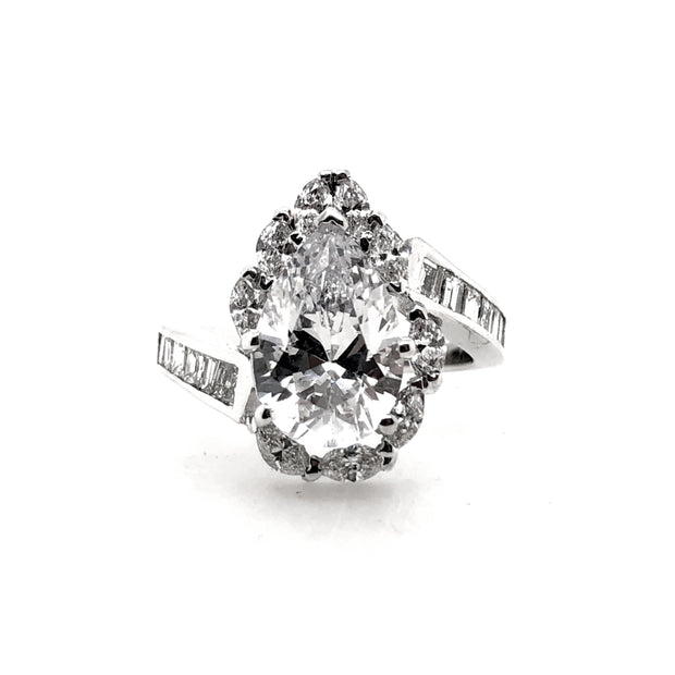 White Gold Damond Engagement Ring