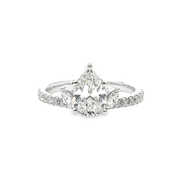 Padis Classique Diamond Engagement Ring