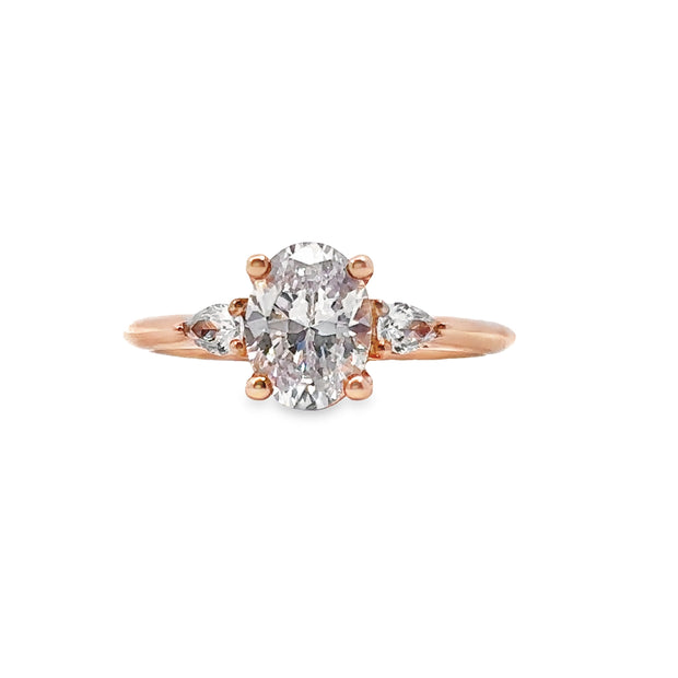 Padis Classique Three Stone Engagement Ring