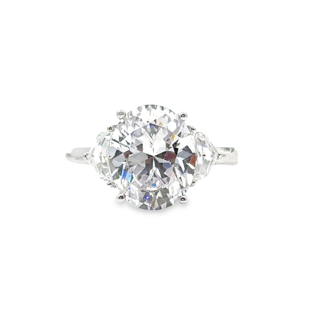 Padis Classique Three Stone Engagement Ring